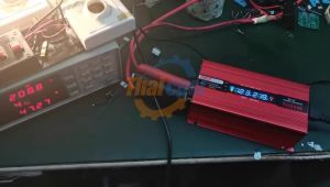 อินเวอร์เตอร์ 5000W 4000W 3000W 12V Inverter ตัวแปลงไฟรถเป็นไฟบ้าน เตอร์ไฟฟ้าพลังงานแสงอาทิตย์รถยนต์เรืออินเวอร์เตอร์แปลง DC 12V(DC 10.5V ~ 15V)เป็น AC 220V (210V - 230V)