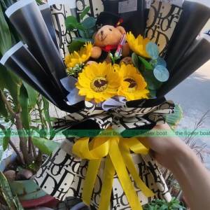 TheFlowerBoat🌻Hỏa Tốc 2h🌻Bó hoa hướng dương 3 bông 5 bông bằng sáp thơm kèm gấu tốt nghiệp bó hoa tốt nghiệp có gấu quà tặng lễ kỷ niệm hoa sáp