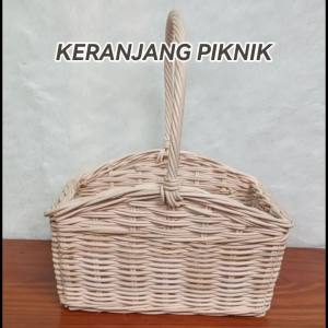 KERANJANG PIKNIK ROTAN / RATTAN TANGKAI TANPA TUTUP WARNA NATURAL uk. 24X15X6 cm