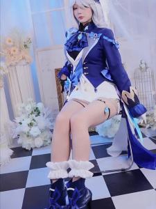 Genshin Impact Furina Cosplay Costume Focalors Cosplay Dress Wig Hat Lovely Suit Outfit Halloween Comic Con Clothes