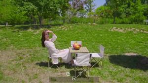 Picnic Table Camping Table Foldable Outdoor - Lightweight Portable Small Folding Table Ideal for Camping Picnic Travel