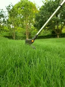 (BH 2 năm) Máy cắt cỏ cầm tay mini 21VMáy cắt cỏ cầm tay bin 2800Wmáy cắt cỏ dùng pin có bánh xeTặng quà lưỡi cắt cỏ