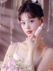 Flower Knows Midsummer Fairytales Collection Liquid Highlighter（Multichrome）