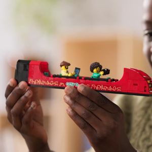 LEGO City 60407 Red Double-Decker Sightseeing Bus (384 Pieces) Mainan Balok (7 Tahun+)