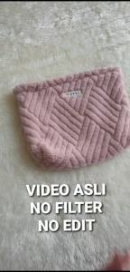 POUCH MAKE UP FUR TEBAL