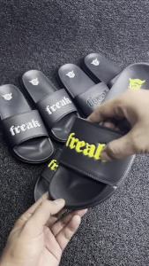 Calister - Sandal slop pria casual x freak edition