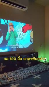 โปรเจคเตอร์ Mini Projector Full HD ระบบ Android 9.0 ดูหนัง โปรเจคเตอร์มินิ T2