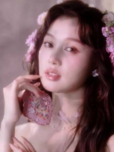 Flower Knows Midsummer Fairytales Collection Bảng phấn mắt khắc nổi năm màu dòng  6.5g Mượt mà mềm mại dễ tán