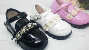 Sepatu Slip On Loafers Anak Perempuan Variasi Renda