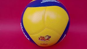 Bola Voli Mikasa V300W Water Rastistant Original Volley Ball Free Pompa Pluit Tournamnet