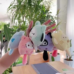 Cute Plush Keychain Pendant - Sanrio Kuromi My Melody Cinnamoroll Pompompurin Doll Accessories Bag Pack Gift to Friends Mainan Kanak Budak Perempuan Lelaki 可爱毛绒挂件三丽欧库洛米公仔钥匙扣抓机娃娃玩偶毛绒玩具