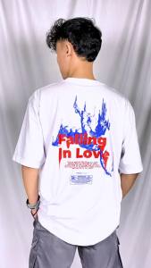 Kaos Oversized Falling In Love Casual Series
