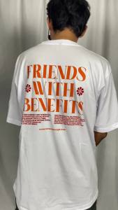 Kaos Oversized Friends With Benefits Casual Series