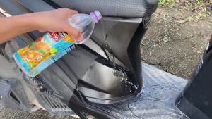 Armor Wax Coating Agent - Matte & Glossy Motorcycle Polish & Protectant Bundle with Microfiber Towel