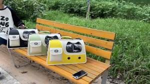 กระเป๋าสัตว์เลี้ยง กระเป๋าเป้ใส่แมว&สุนัข กระเป๋าสะพายไหล่ ผ้าแคนวาส แบบนิ่ม ระบายอากาศ ขนาดเล็ก แบบพกพา กระเป๋าแมว ถุงซิปรูด