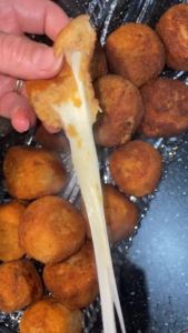 Keju Mozarella Perfetto 250 gram Asli Murah Enak Lumer Halal Chesee