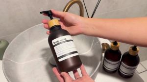 🇸🇬  Frosted PET Soap Dispenser Shampoo Bottle Bathroom Shampoo Dispenser Wall Mount Hand Soap Refill Bottle | Furo