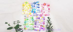 Set 14 kẹp tóc bé gái mỏ vịt nơ hoa tim rất xinh xắn phụ kiện tóc mái nữ cao cấp - thương hiệu Vợ Chồng Tôi