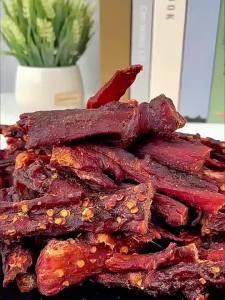 Fasimiyu เนื้อไก่แห้ง 500 กรัม/กระป๋อง ไก่ตากแห้งด้วยลม ขนมขบเคี้ยวไก่ อุดมไปด้วยโปรตีนสูง ขนมขบเคี้ยวออกกําลังกาย รสเผ็ดอร่อย อาหารจีน