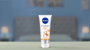Bộ Đôi Tinh Chất Dưỡng Thể NIVEA Extra Bright Ngày Và Đêm Dưỡng Ẩm Sáng Da Phục Hồi Chống Nắng (180 ml) - 88314+88367 (Bao Bì Thay Đổi Theo Từng Đợt Nhập Hàng)