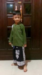 Sarung Anak SD & SMP Laki-Laki: Motif Batik Adem & Santri