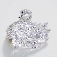 Neriza Jewelry เข็มกลัดหงษ์ประดับเพชรเกรดพรีเมี่ยม ประกายไฟเทียบเท่าเพชรแท้ จัดส่งพร้อมกล่อง รหัส NP018