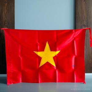 Lá cờ Tổ Quốc Việt Nam  Treo chung cư ban công  có dây 4 góc  80cm x 120cm  Vải Phi bóng đẹp