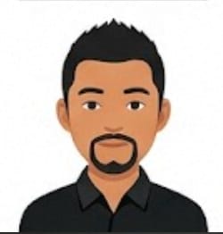 Seorang editor sukan di FootballKit yang menceritakan perubahan dalam kerjaya pemain. Tertarik dengan detik penentu yang mengubah haluan hidup pesepak bola.