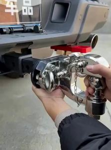 LT | Towing Hook Tiger Head Rugged Trailer Hitch Bumper for Off-Road Modification