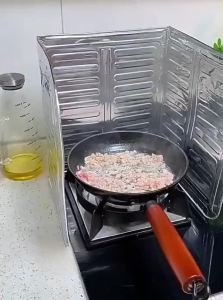 YUHANG | Oil Splatter & Fireproof Heat Resistant Kitchen Board