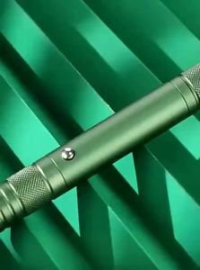 MINGZHUO | Powerful Long-Range Cat Teaser Green Lighter Pen