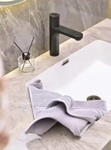 ROLONG | No-Drill Wall Mounted Bathroom Towel Rack Single Bar Storage Hanger