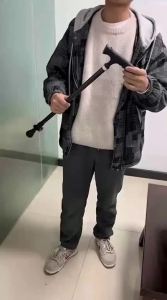 LIWAN | Lighted Telescopic Four-foot Non-slip Multifunctional Cane