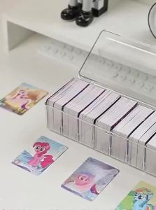 Flip-top Grid Card Case