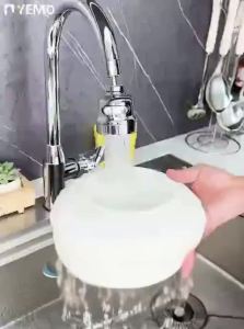 YEMO | Anti-Splash Extendable Kitchen Faucet with Rotatable Nozzle and Pressure Booster