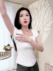 ZISU | White U-neck Short Sleeve T-shirt Womens Summer New Design Sensation Slim Fit Base Shirt Modal Top Shoulder U-shaped Design