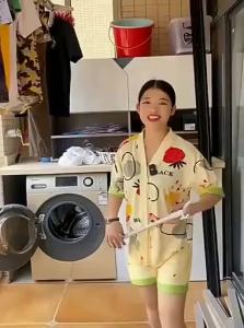 Extendable Hanging Pole For Clothes