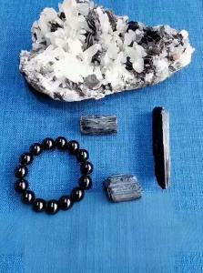 QINBAOSHUIJING | Top-grade Black Tourmaline Hand Chain