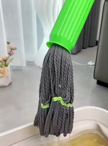 Self-Wringing Mop Magic Cleaner