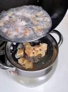 High Capacity Stainless Steel Lard Pot With Strainer