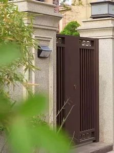 QIR | Outdoor Solar Lights for Courtyard No-drilling Installation Waterproof Motion Sensor