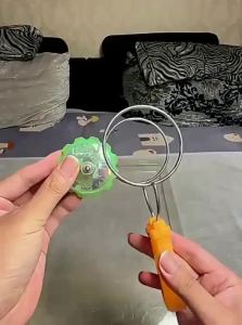 KNOLIEV | Glow-in-the-dark Hand Crank Magnetic Rail Magic Yo-yo