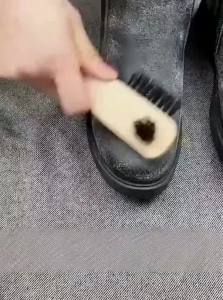 Black and Colorless Universal Leather Shoe Polish