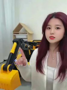 YUEZHANJINGDU | Ride-on RC Electric Excavator Toy