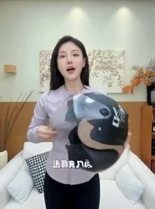 ANDIYA | Safety Helmet for Men and Women with Removable Neck Warmer