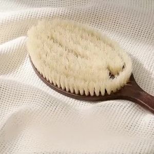 UBT | Long Handle Bath Brush Soft Back Scrubber