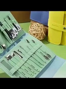 plys | Portable High-Quality Nail Care Set