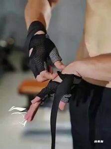 Li-Ning | Gym Training Pull-Up Protective Wrist Anti-Slip Callus Prevention Gloves