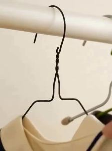 LANJIAOLUO | Child-Friendly Expandable Clothes Hanger