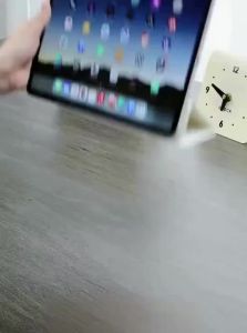 Zoyu | Magnetic Slim No-Bezel iPad Case